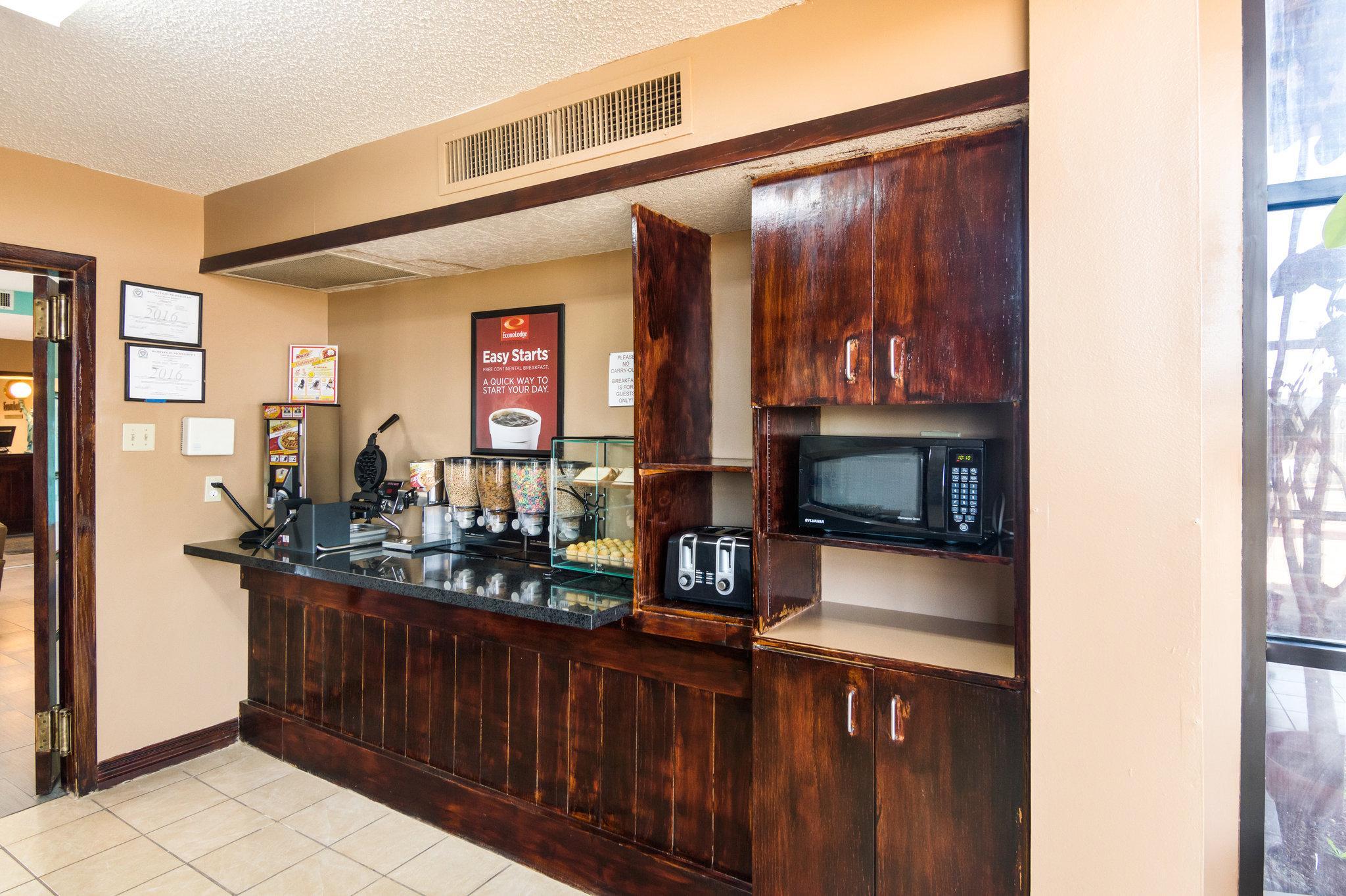 Econo Lodge Wichita Falls Downtown Exterior foto